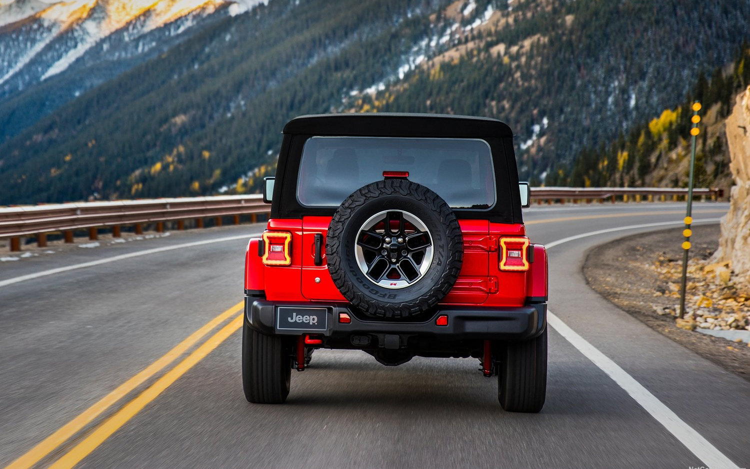 Jeep Wrangler JK Rubicon 2018 SUV Drive